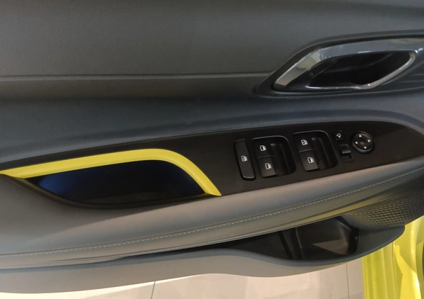 Hyundai i20 cena 98900 przebieg: 6, rok produkcji 2023 z Warszawa małe 326
